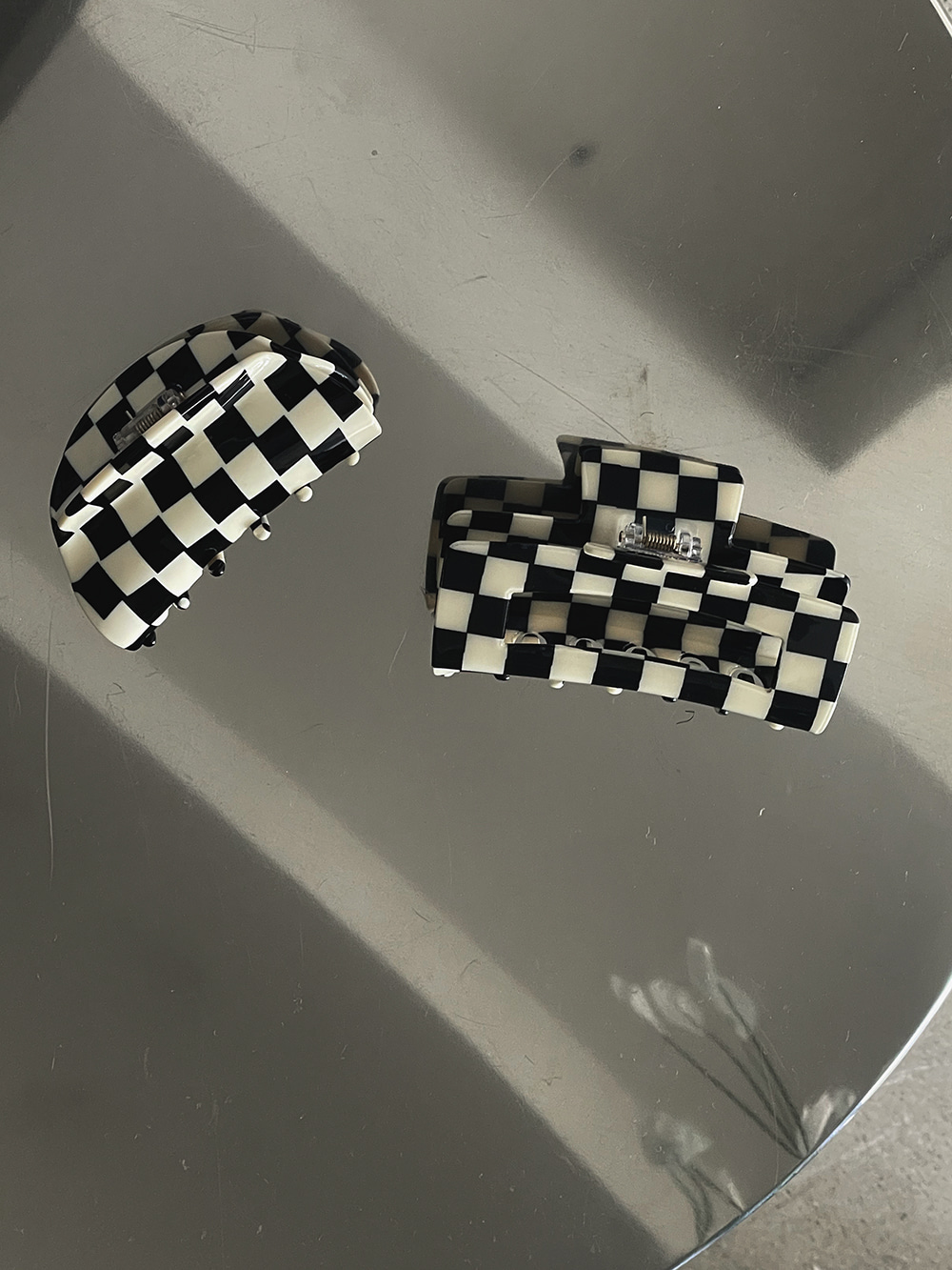 (1+1) checkerboard clip