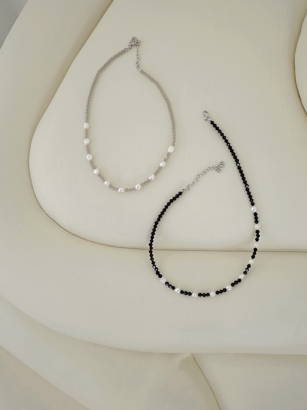 bead pearl necklace